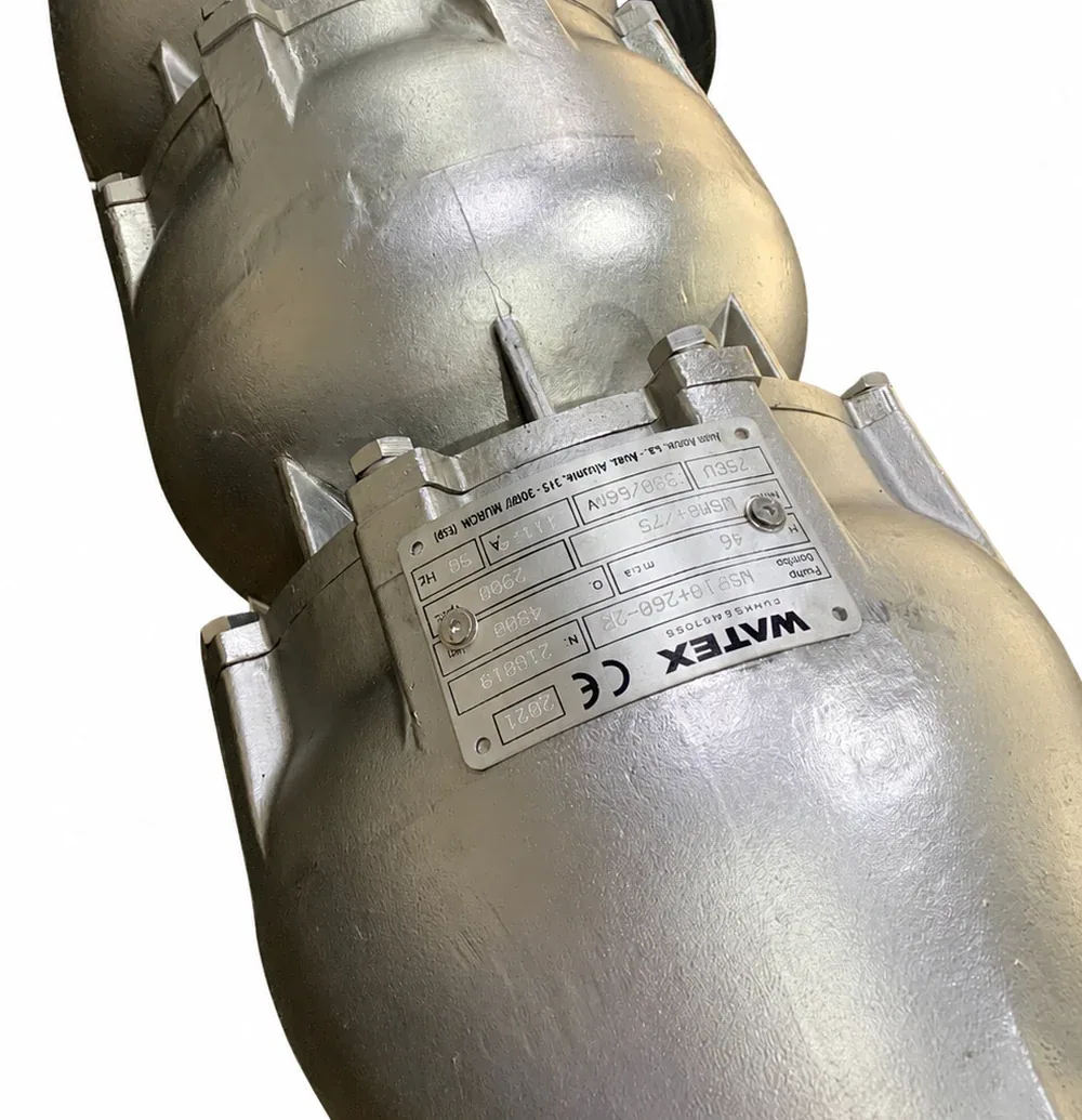 Detalle de cuerpos de fundición de una bomba sumergible WATEX
